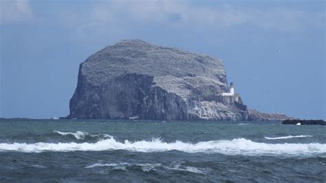 Bass Rock And Rolling Waves The Mighty Bass Rock Off The C Flickr