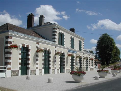 Pārvietotu karti, izmantojot peles kursoru. La-gare-04 - Pacy-sur-Eure
