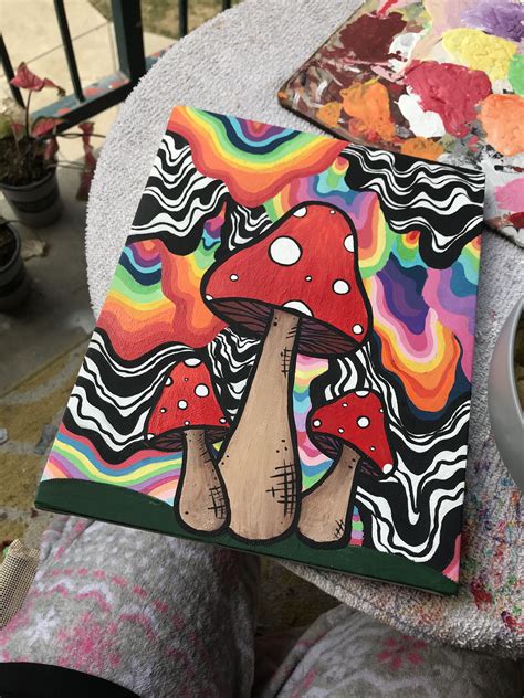 Trippy Mushrooms In 2020 Hippie Painting Diy Canvas Art Diy Art