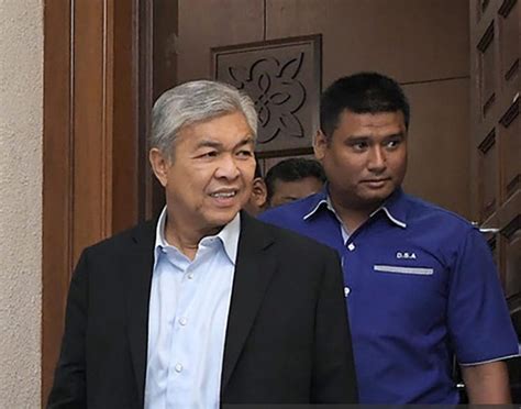 We issue bgs (bank guarantees) and sblcs (standby letters of credit) from rated top 100 banks. Zahid received RM1m as political funds from Profound ...