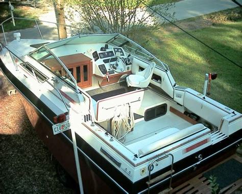 Four winns 1988 245 vista 7 5 ford v8 speed run. 1987 Four Winns 245 Vista Full Mid Cabin Crusier FOR SALE ...