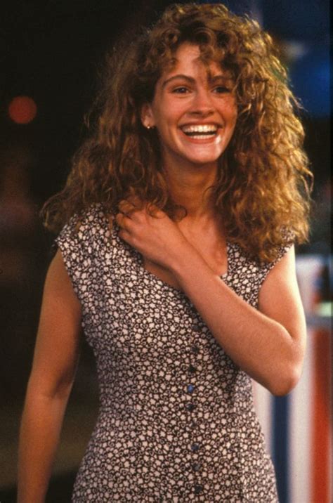 20 photos of beautiful julia roberts with her long and curly hairstyle in the 1990s ~ vintage