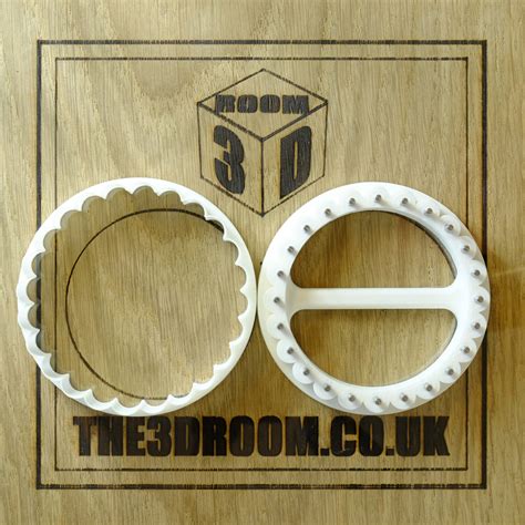 Scalloped Cookie Cutter With Dimple Press 70mm The 3d Room
