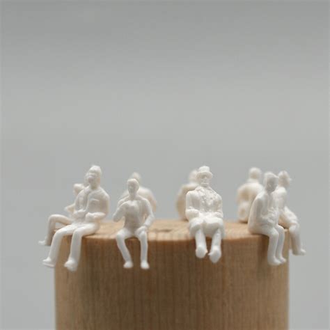 100pcs Ho 187 Scale Model Unpainted All Sitting Figure Toys Diorama