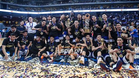 Ateneo Blue Eagles Hold Off Ust Tigers Win Title Via 16 0 Sweep