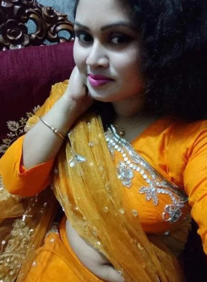 Mast Indian Biwi Ki Big Boobs Full Nude Selfies