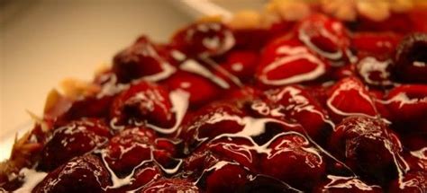 Dank stevia, vollkornweizenmehl, pflanzenmargarine und entöltem kakaopulver eignet sich dieser kuchen wunderbar für diabetiker. Basischer Kuchen mit Früchten mit Stevia Rezept ...