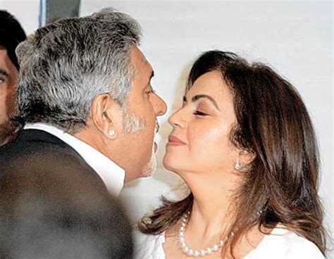 Who Was Aishwarya Rai Kissing Entertainment