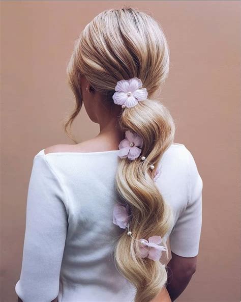 the latest the most fashionable and the most popular long hair design in summer lily fashion