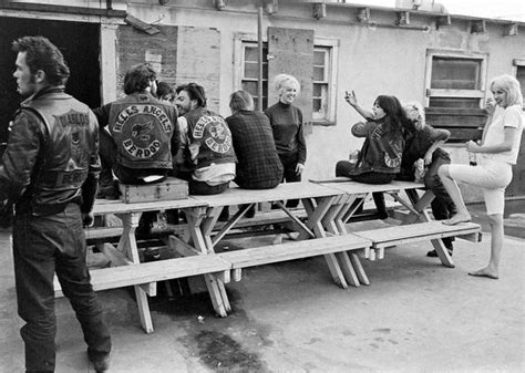 28 Captivating Photos Of Hells Angels From 1965 Hells Angels The O