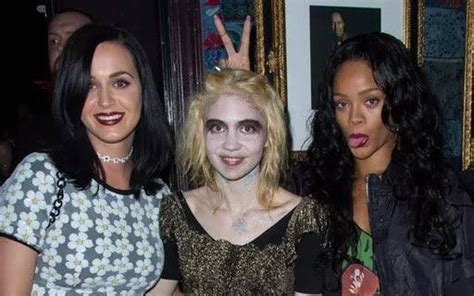 Hector On Twitter 1 Katy Perry Rihanna And Grimes Together In This Photo 💀