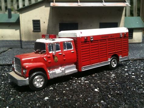 Ford L9000 Crew Cab Fire Dept Heavy Rescue Truck Model Truck Kits