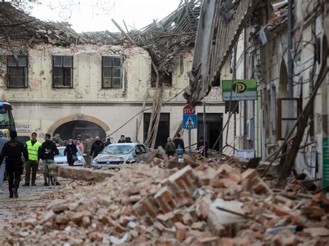 Seit beginn historischer aufzeichnungen wurden in der das riederberger beben war auch in wien deutlich spürbar und forderte sogar einige menschenleben. Erdbeben in Kroatien: Österreich schickt Hilfspaket - Welt ...