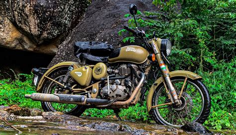 Accessories shown and mentioned above may not be part of standard equipment. Best deal Royal Enfield Classic, Standard 350 and 500 ...