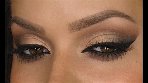 Neutral Smokey Eye With A Diffused Winged Liner Makeup Tutorial