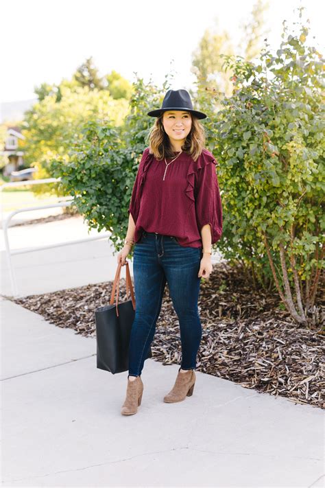 25 Easy Thanksgiving Outfit Ideas Sandyalamode Thanksgiving Outfit