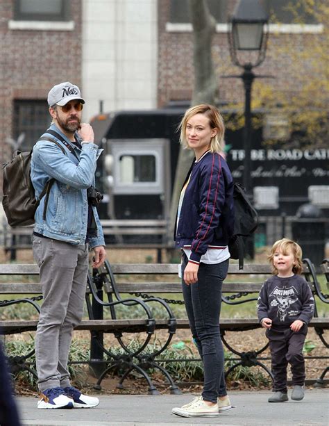 Olivia Wilde with her family -02 | GotCeleb