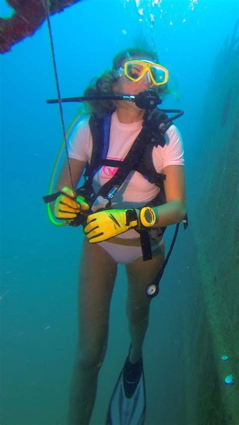 Nerpaclub Scuba Girl Diving Scuba