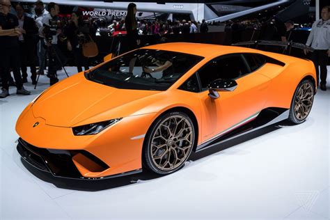 Lamborghinis Huracán Performante Looks Like A Demon In Dreamsicle