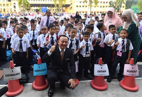 Sekolah menengah sains hulu selangor (semashur). Tidak berlaku lambakan pelajar di sekolah harian | Utusan ...