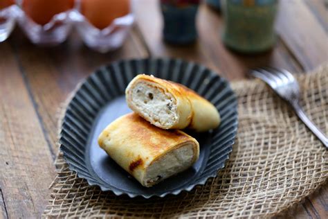 Blinchiki Russe Au Fromage Blanc Et Aux Raisins Pour La Chandeleur