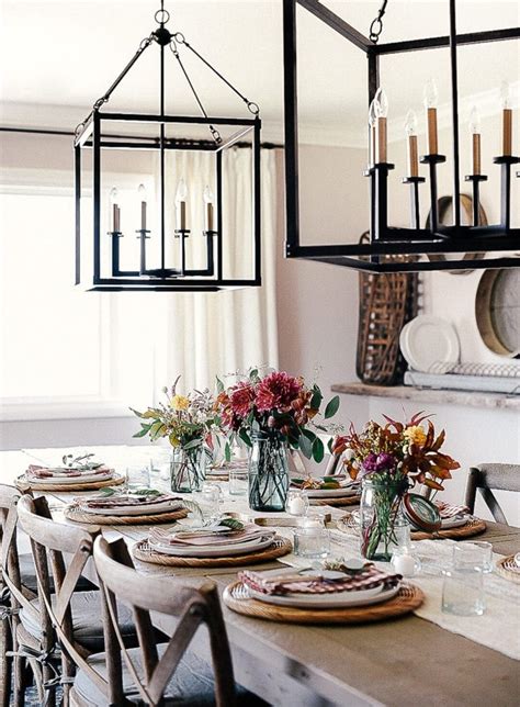 If your dining room is beginning to feel a bit stale, then it is time to redecorate. 15 Simple & Elegant Fall Tablescapes | Neutral Fall Table ...