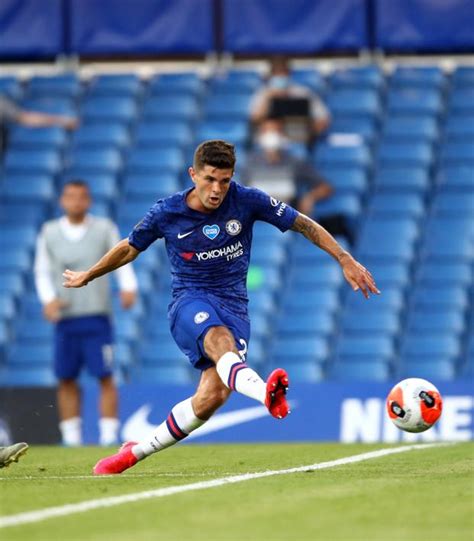 Christian Pulisic Goal vs Man City Is Mesmerizing