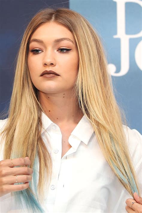 Gigi Hadid Hair Color Evolution Gigi Hadid Blonde Hair