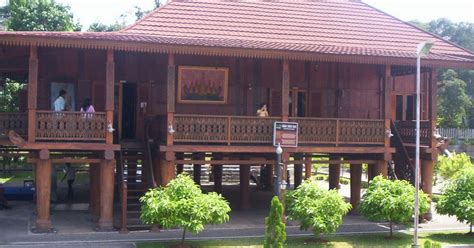 Keuntungan punya rumah luas 100 nuwow balak adalah sebuah rumah besar yang dipakai sebagai tempat tinggal dari kepala suku. Rumah Adat Lampung, Rumah Tradisional Kebanggaan ...