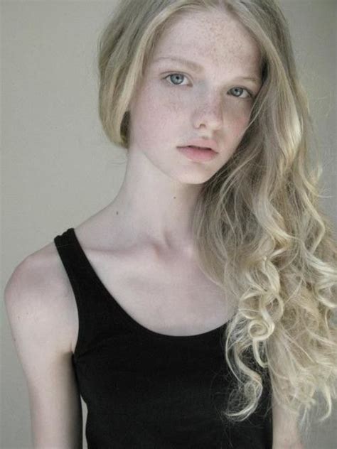 Dutch Beauty 🇳🇱 Dutch Women In 2020 Blonde With Freckles Beauty Grunge Hair