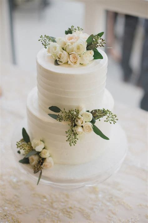 Elegant Greenery Wedding Cake Emmalovesweddings