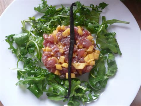 Ce soir cest le Poulet qui Cuisine Tartare de thon rouge à la