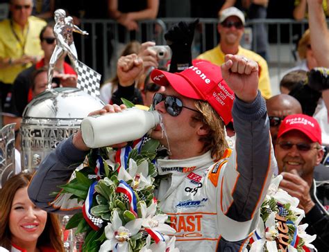 Fellow Drivers Remember Dan Wheldon Cbs News