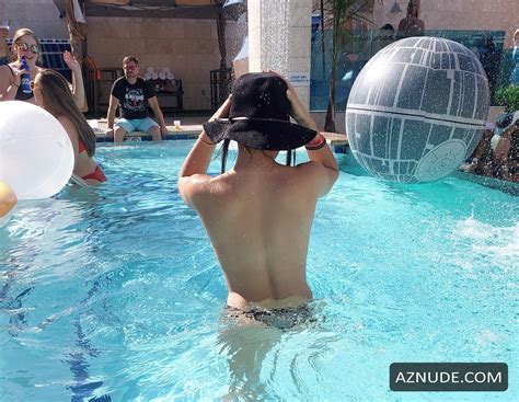 Tao Wickrath Topless While Partying At Strip Club Pool Party During Cinco De Mayo In Las Vegas