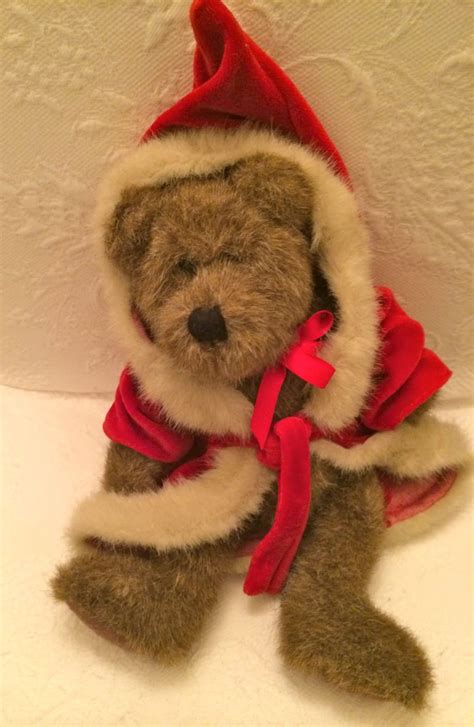 Adorable Boyds Christmas Bear In Fur Lined Red Santa Robe 1985 1993