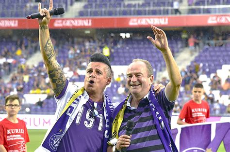 Herbert prohaska ist ein ehemaliger fußballspieler aus австрия. Austria verliert erstes Spiel "z'Haus" - sport.ORF.at