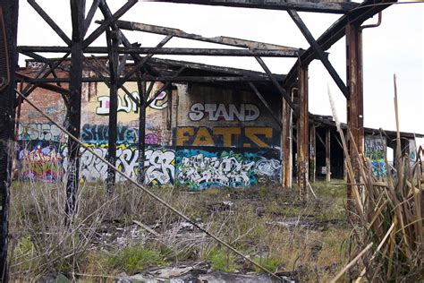 Abandoned Bayshore Train Yard Photos In San Francisco Thrillist