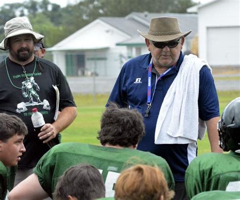 Prep Football Holly Pond Takes To Practice Field In Hopes Of Quick Turnaround Sports