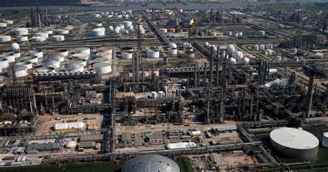 Shell Restarts Gasoline Diesel Units At Deer Park Texas Refinery Sources Reuters