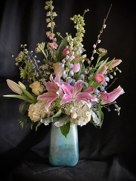 A Touch Of Elegance Florist Flower Delivery Florist Elegant