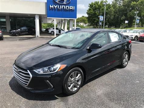View our consumer ratings and reviews of the 2018 elantra, and see what other people are saying about the vehicle in our discussions section. 2018 Hyundai Elantra Value Edition Value Edition 4dr Sedan ...
