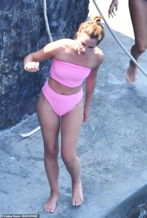 Emma Watson Wears Neon Pink Bikini On Positano Beach Daily Mail Online
