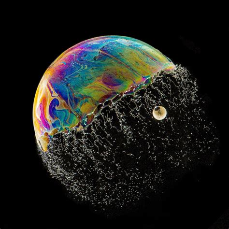 High Speed Photography Captures Bursting Bubbles