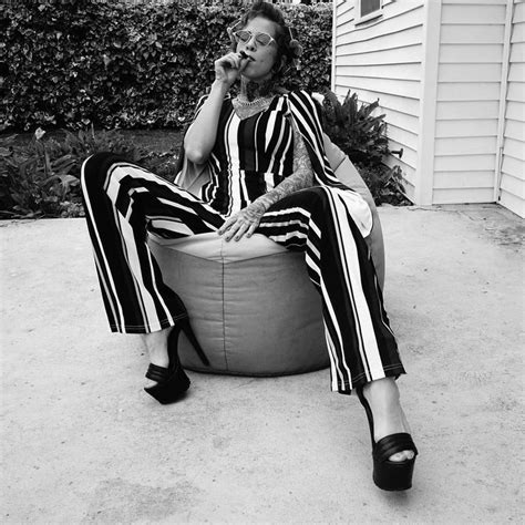 instagram post by ᴍᴀᴅᴇʟʏɴ apr 23 2017 at 7 55pm utc fashion instagram posts striped