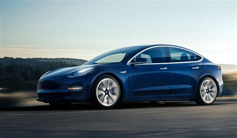 Including destination charge, it arrives with a manufacturer's suggested retail price. Tesla Motors sorprende con su nuevo vehículo eléctrico
