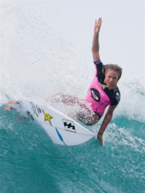 Laura Enever USA Surfing During The Roxy Pro Gold Coast Snapper Rocks