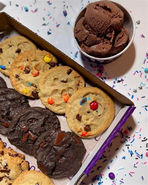 Cookies That Embrace The Midnight Hour Insomnia Cookies Salt Lake City Your Midnight Sugar Rush