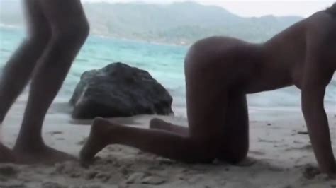 Amateur Couple Doing Sex On A Deserted Beach