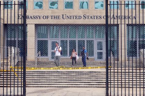 Oct 22, 2020 · the phenomenon was quickly dubbed the havana syndrome. and while similar symptoms have been documented by u.s. Cuba "Sonic Attack" Mystery: How The State Department ...
