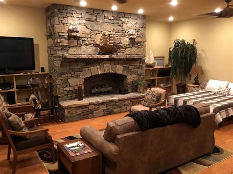Located directly outside your cabin is winkley shoals, the largest shoal on the little red river. Lakefront Family Cabin in Heber Springs, Arkansas